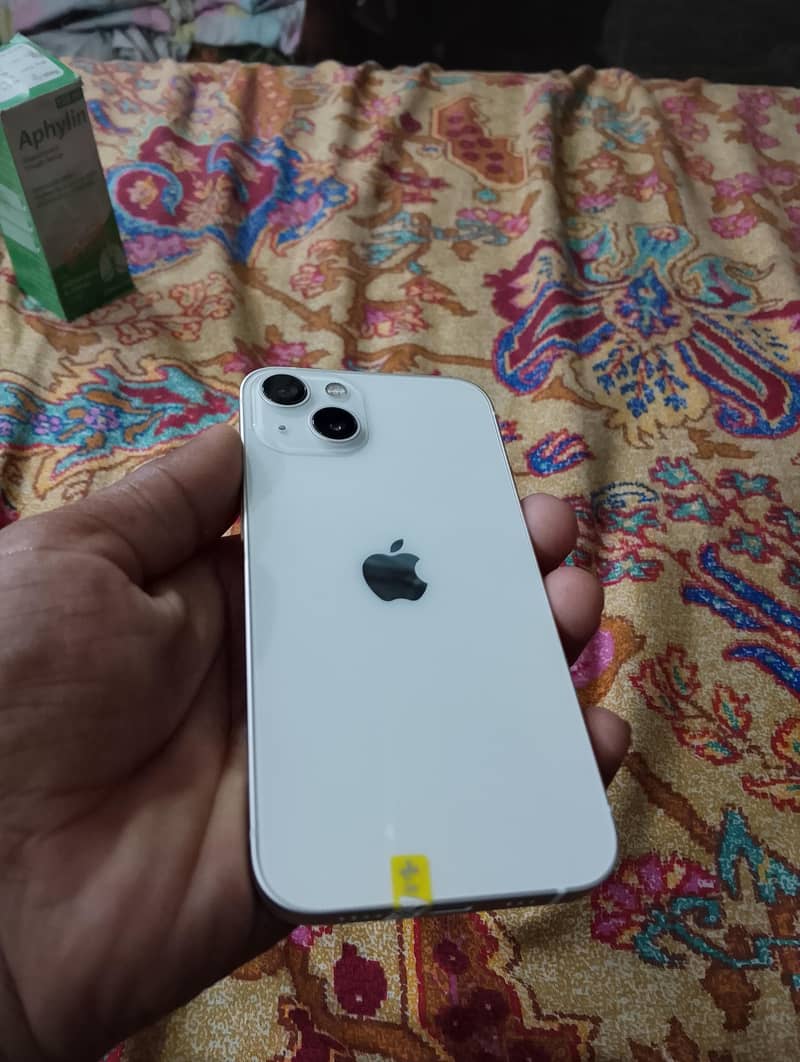 Apple iPhone 13 1