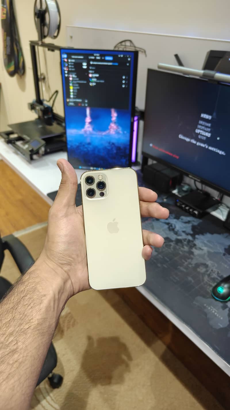 Apple iPhone 12 Pro 2