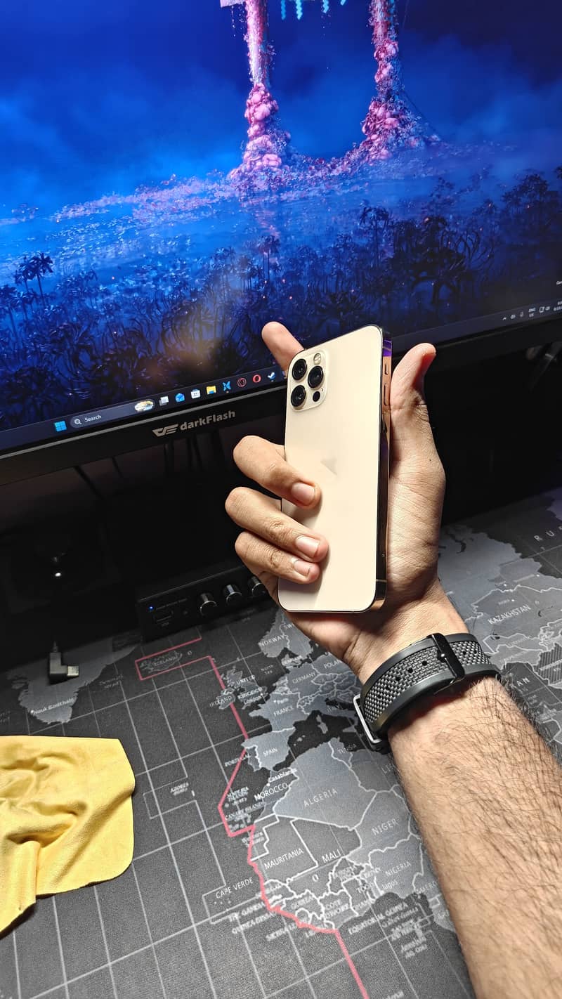 Apple iPhone 12 Pro 6