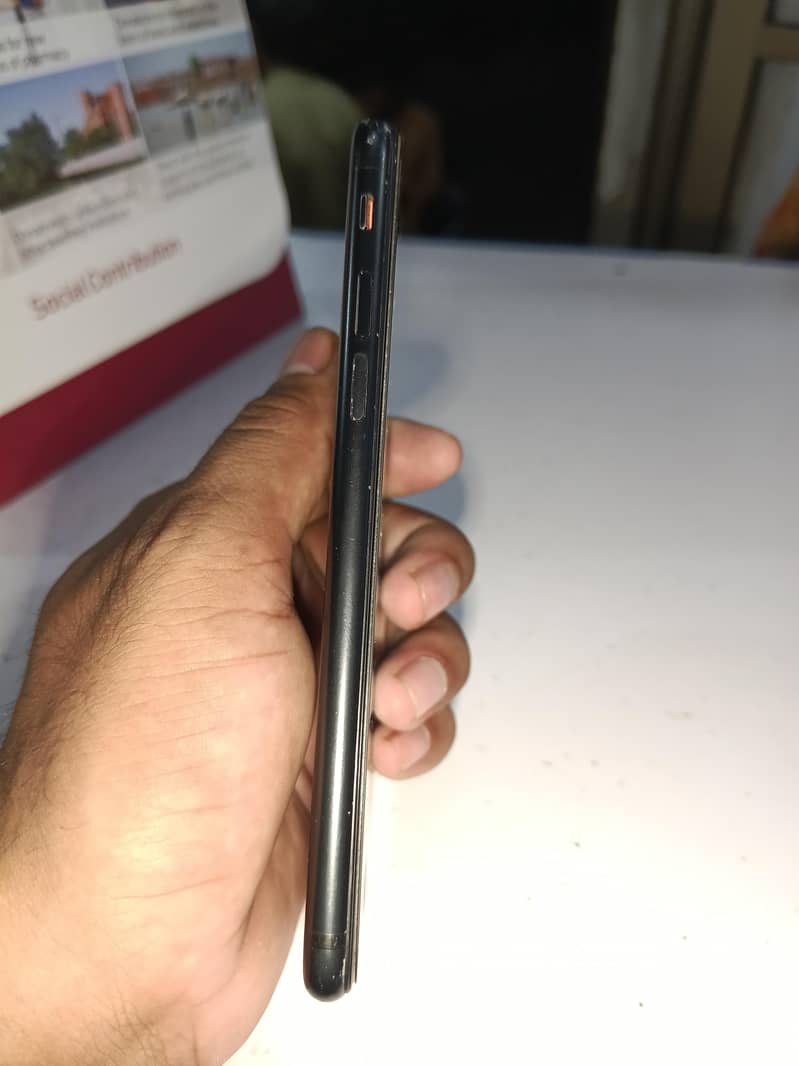 Apple iPhone 7 2