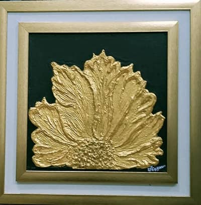 Bloom in Gold