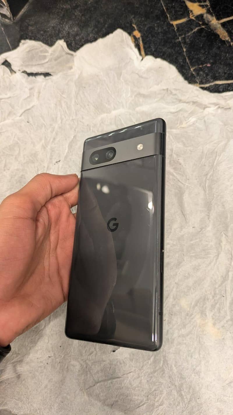 Google Pixel 7a 2