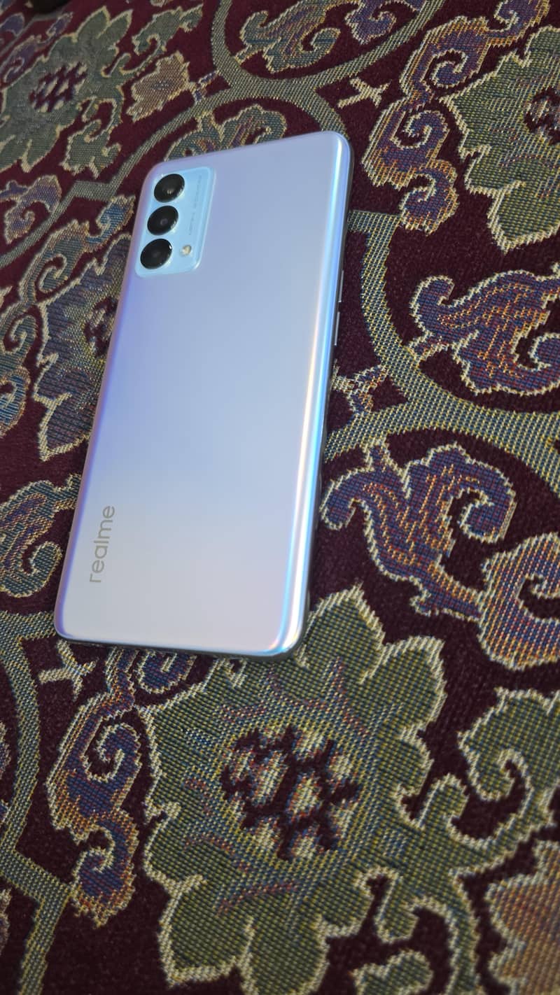 realme 0