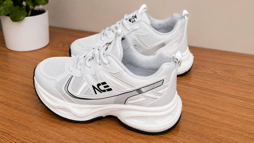 ACE joggers 0
