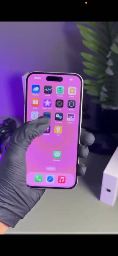 Apple iPhone 15