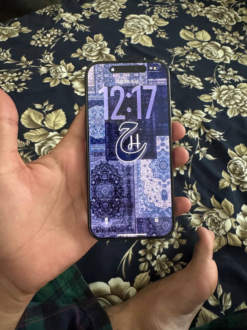 Apple iPhone 15 Pro 2