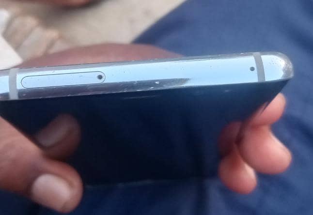 Samsung Mobile Note 8 1