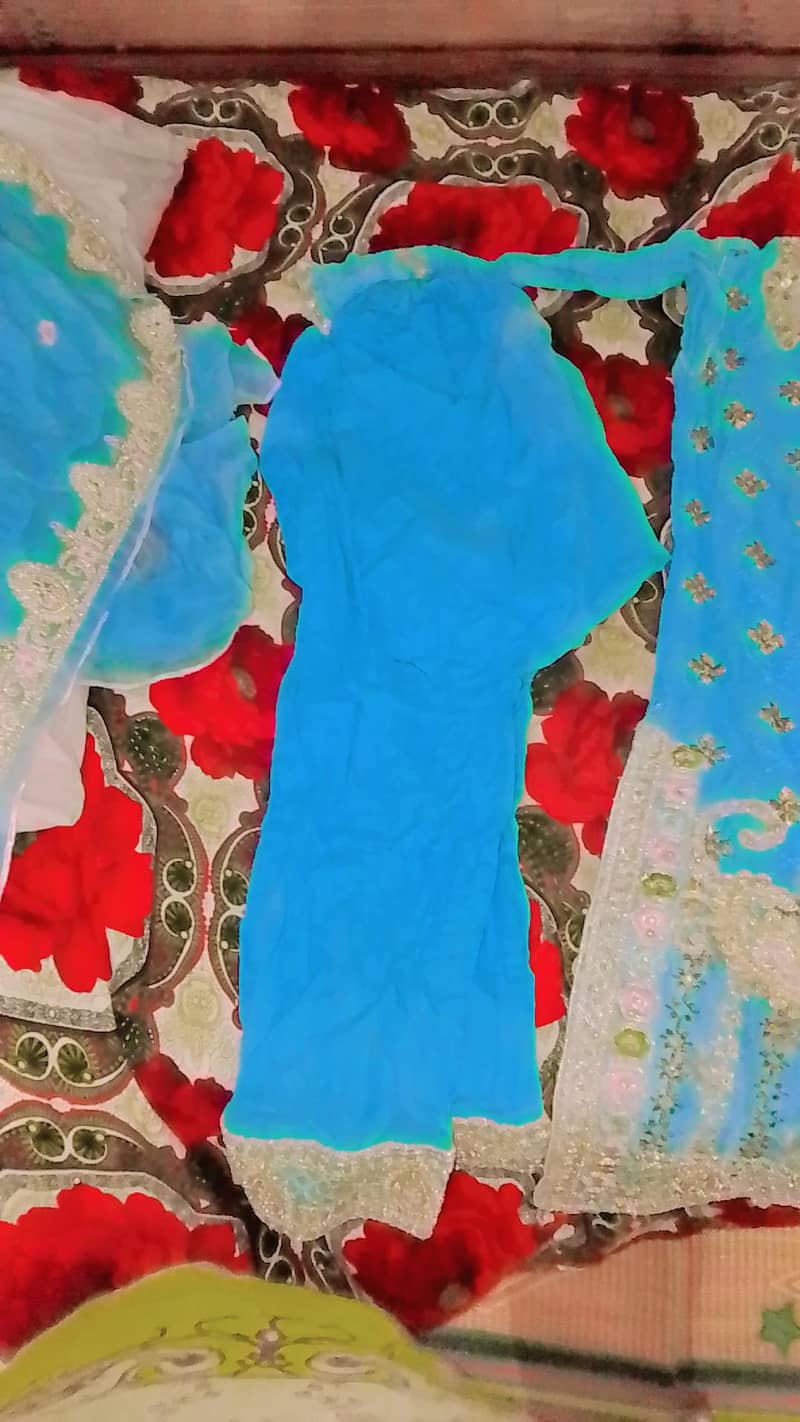 three pec dres 0