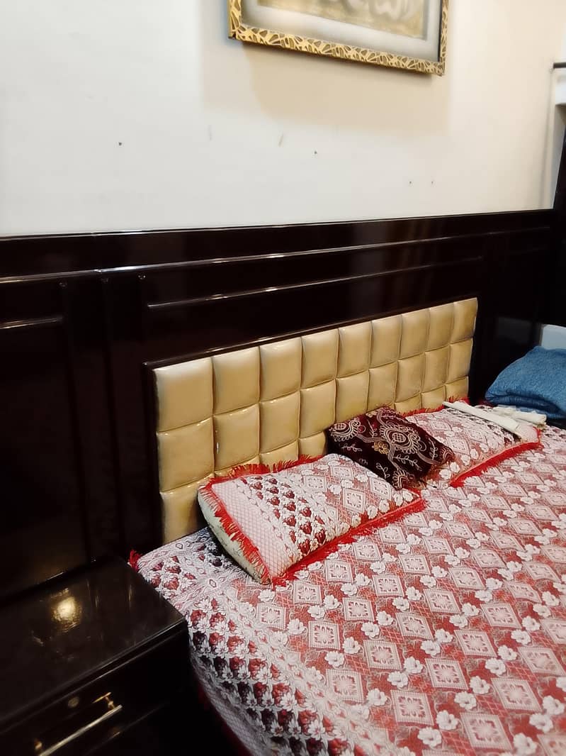 Double Bed With Dressing table 2