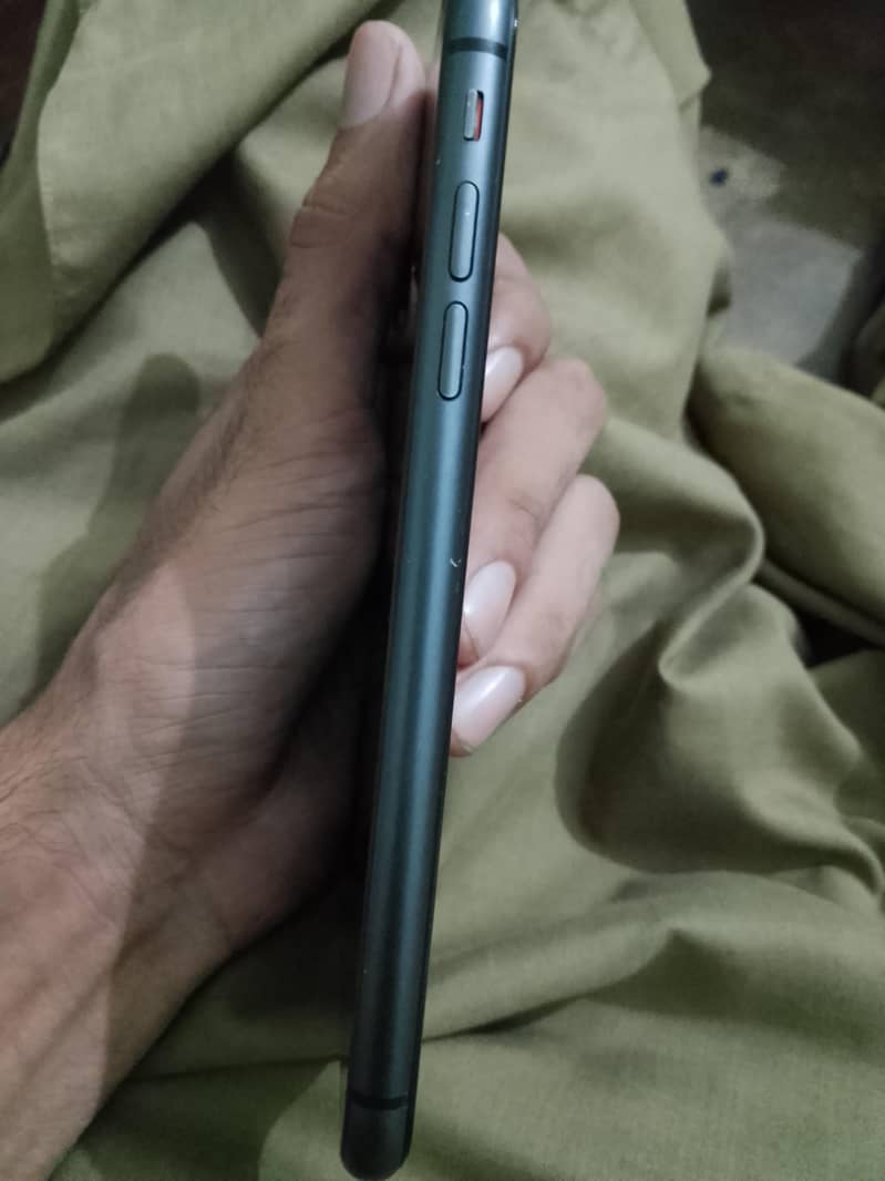 Apple iPhone 11 2