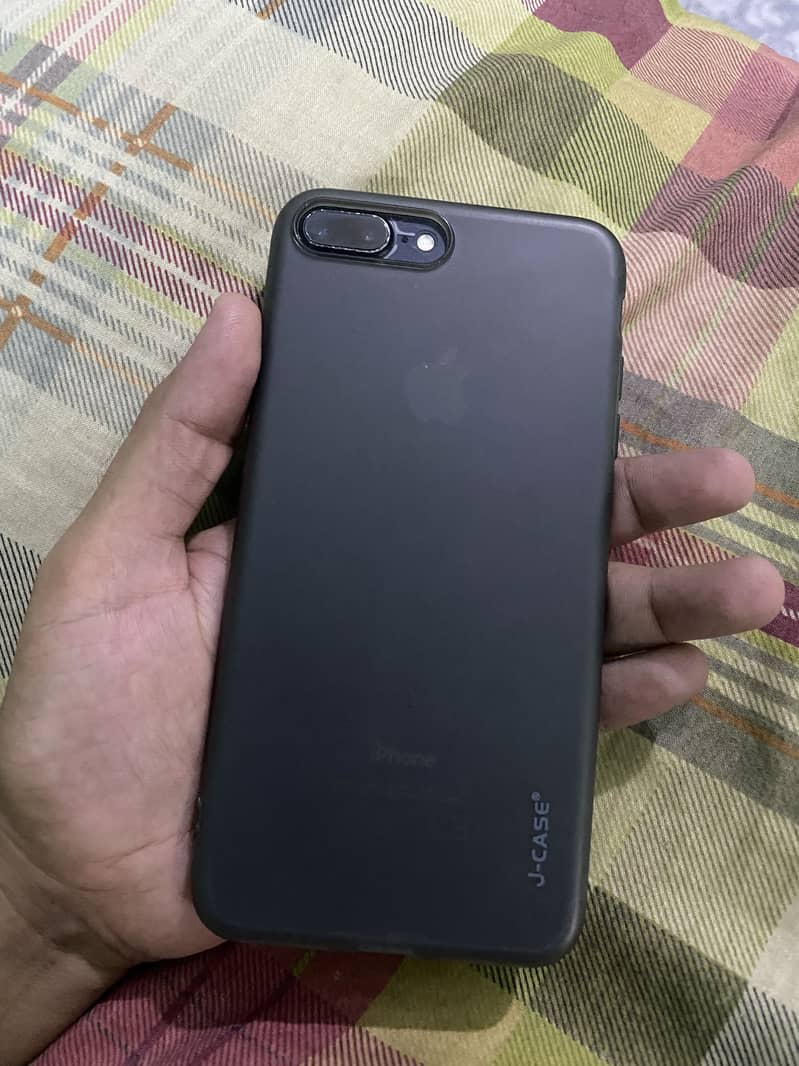 Apple iPhone 7 Plus 2