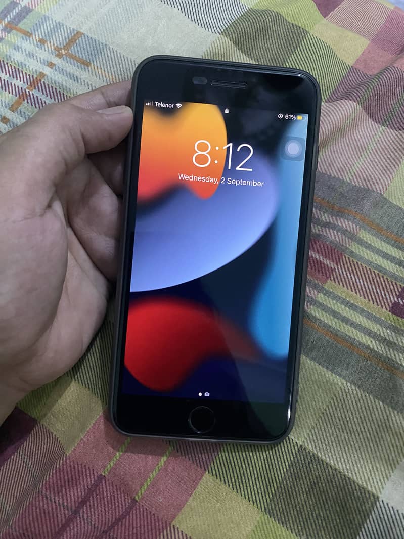 Apple iPhone 7 Plus 3