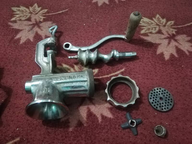 Minced Meat Hand Machine. 3