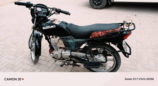 suzuki GD 110 good condition smoot bike self ok head light ok
