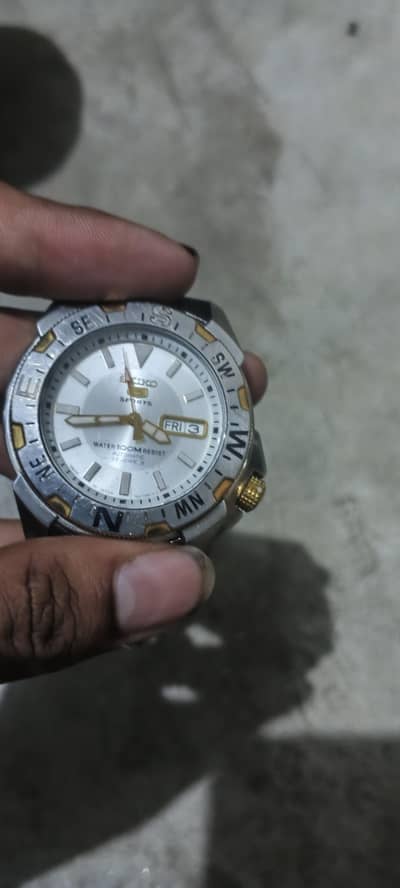 Seiko 5 sports Water 100mm resistant made in Japan automatic 23 jeuler