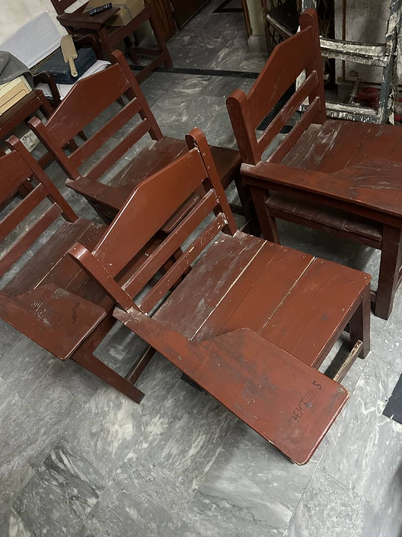 Students/study chairs 4
