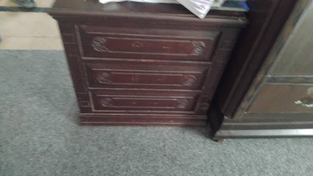 solid wood bed set with spring mattress ,dressing table, side table , 0
