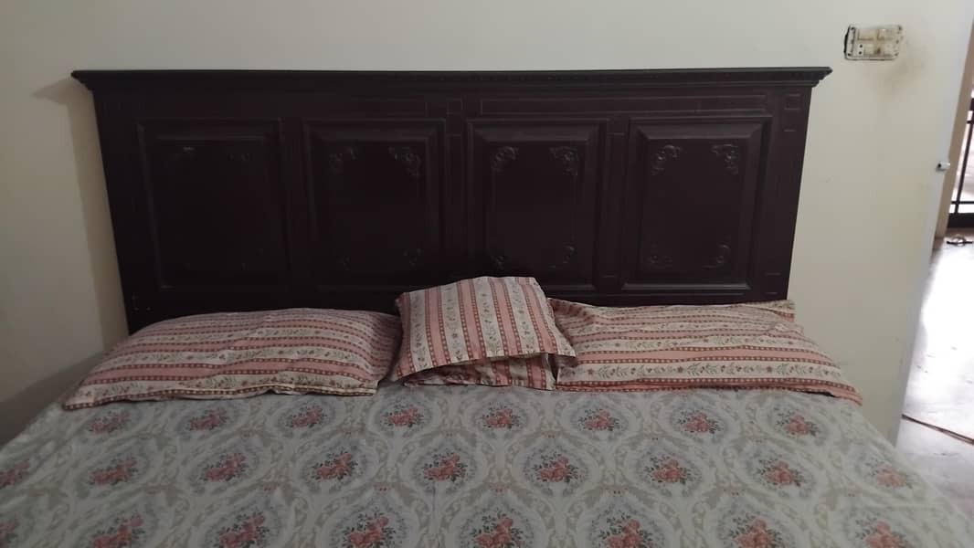solid wood bed set with spring mattress ,dressing table, side table , 3