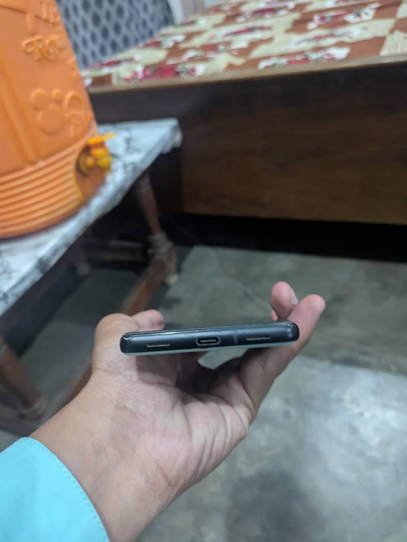 Google Pixel 6a 4