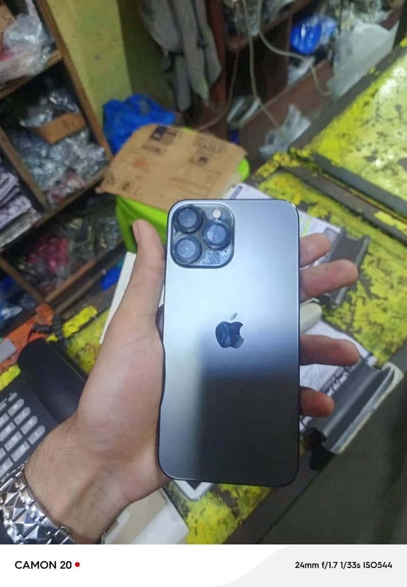 Apple iPhone 13 Pro Max 5