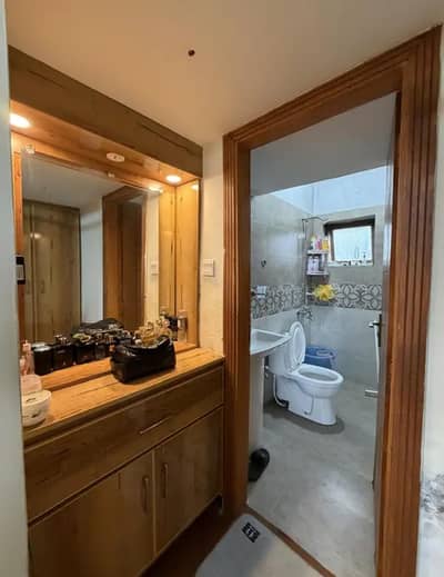 G-11/4 PHA C-type 3rd Floor Flat For Sale Full Renovated