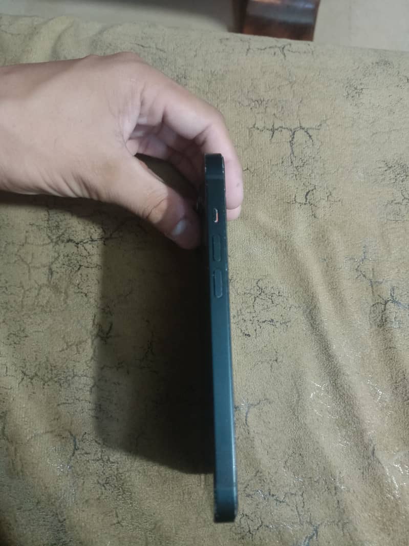 Apple iPhone 14 2