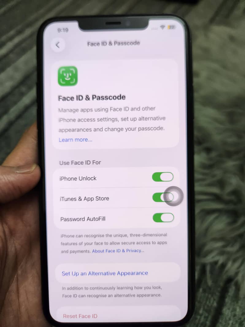 iPhone 11 Pro Max 12