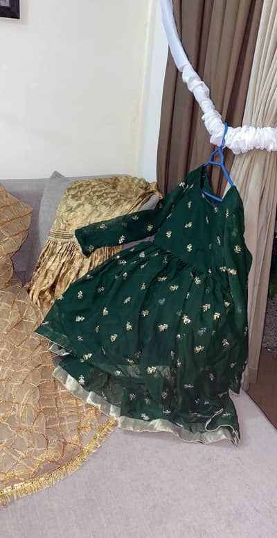 Elegant 3-Piece Emerald Green & Gold Short Frock Sharara Set