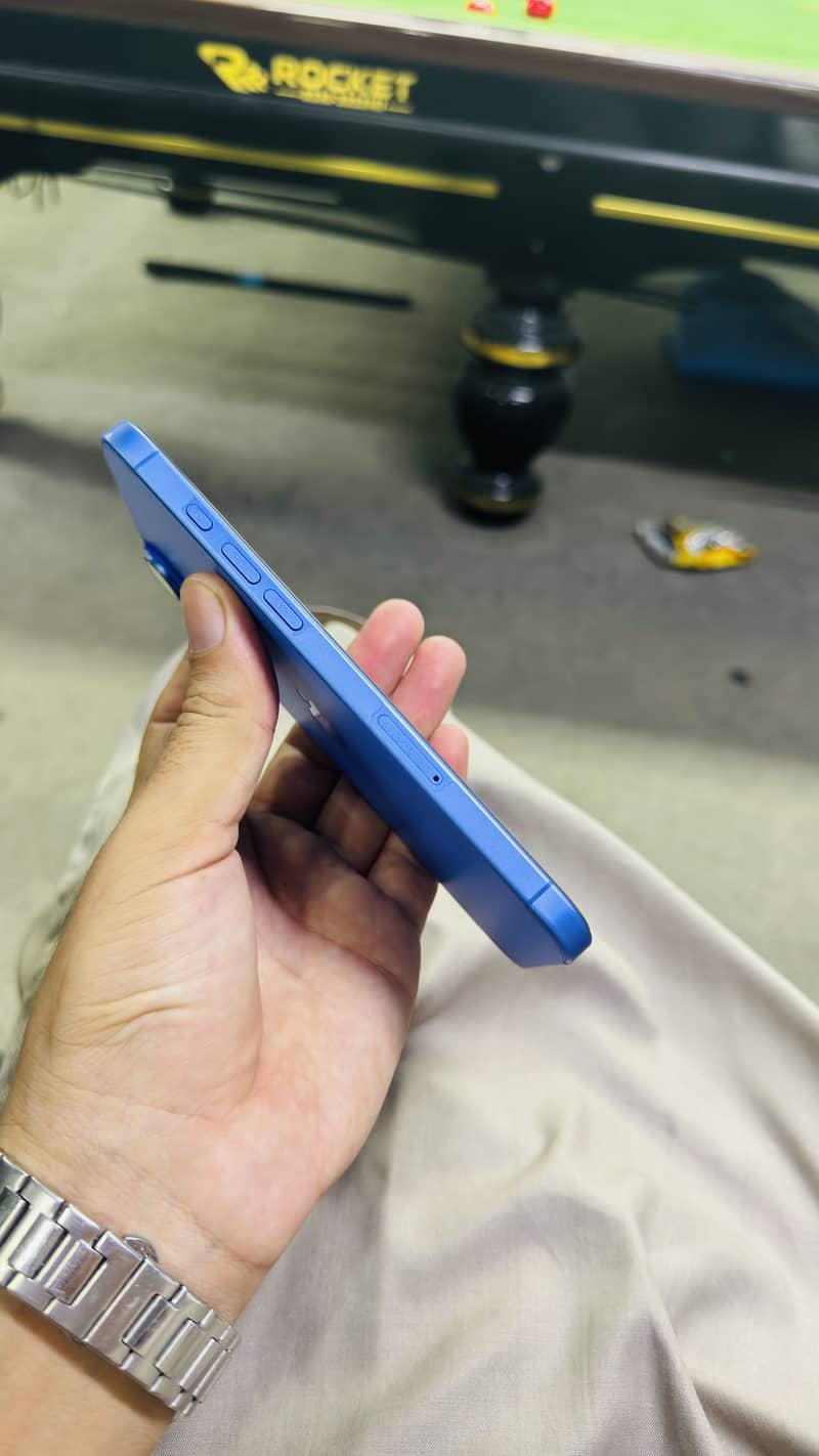 Apple iPhone 16 Plus 3