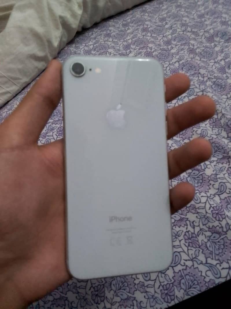 Apple iPhone 8 0