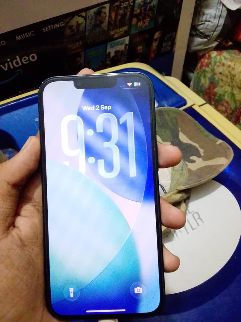 Apple iPhone 13 1
