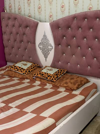 Bed side table cupboard and devidr without mattress