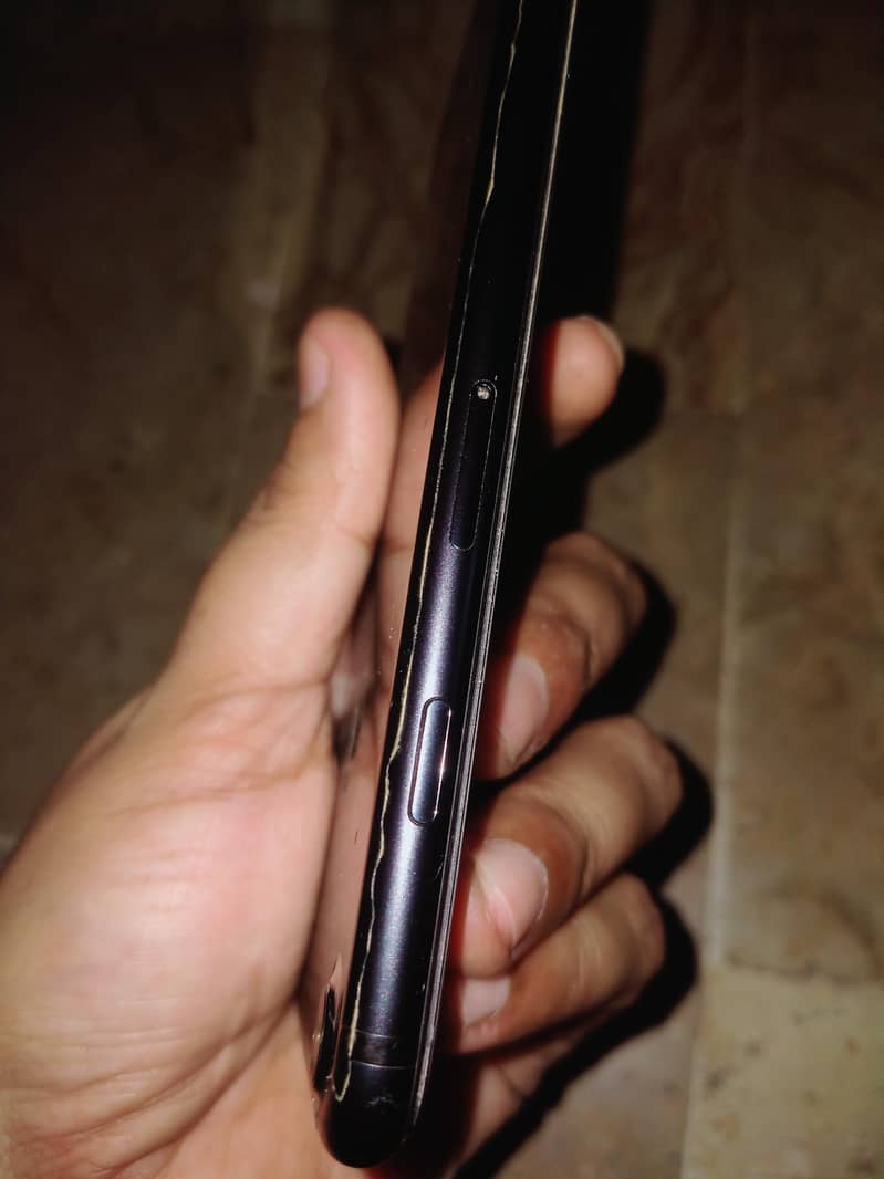 Apple iPhone 7 3