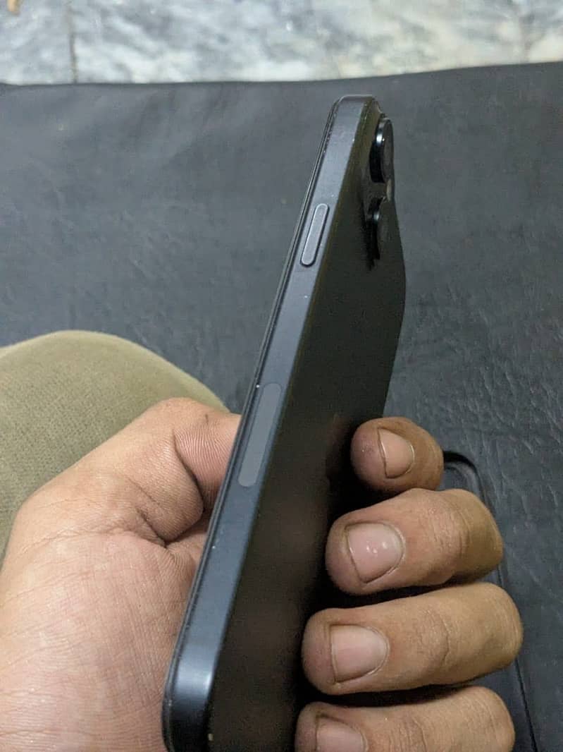 Apple iPhone 15 plus 2