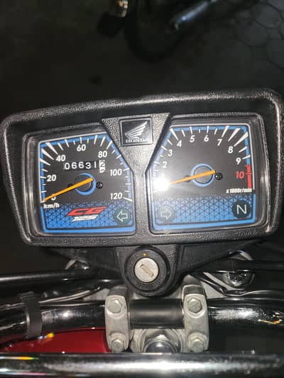 Honda 125 25/26