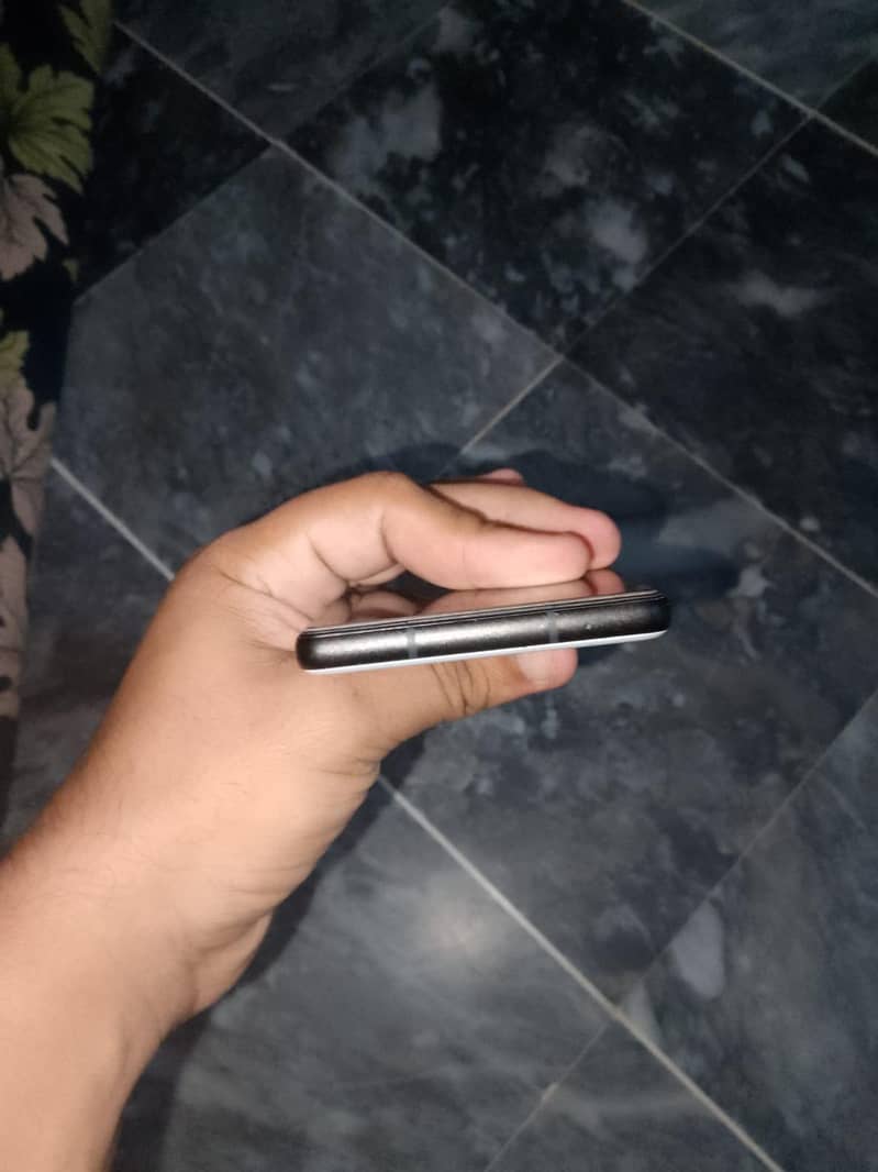 Google Pixel 6a 1