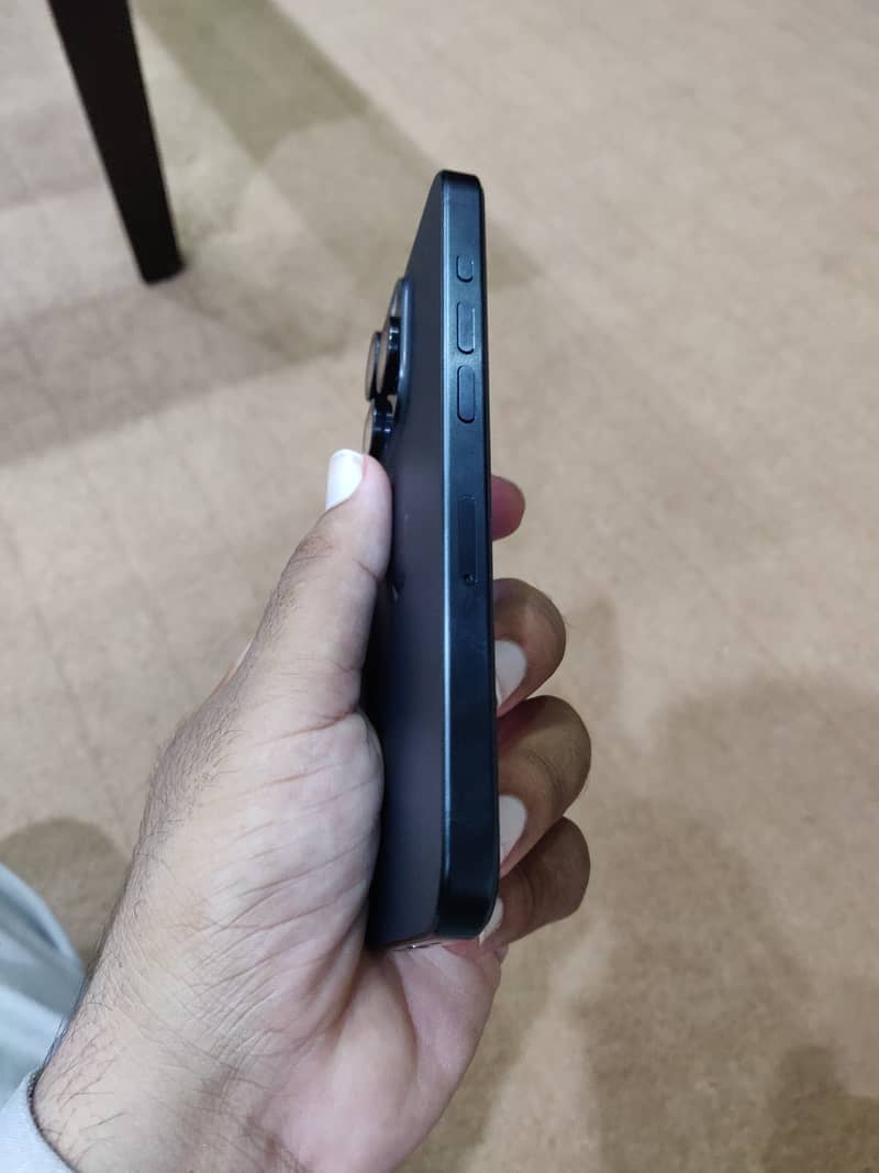 Apple iPhone 15 Pro 5