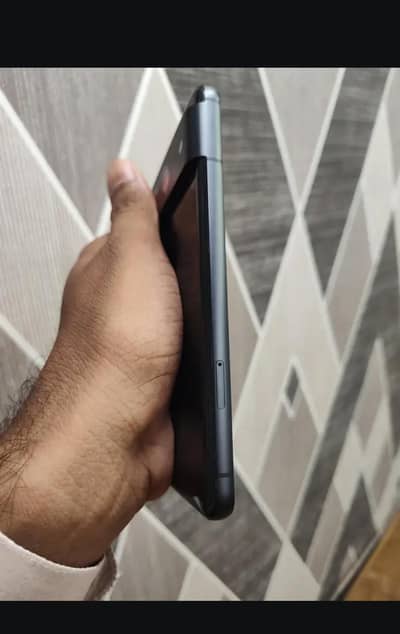 Google Pixel 8