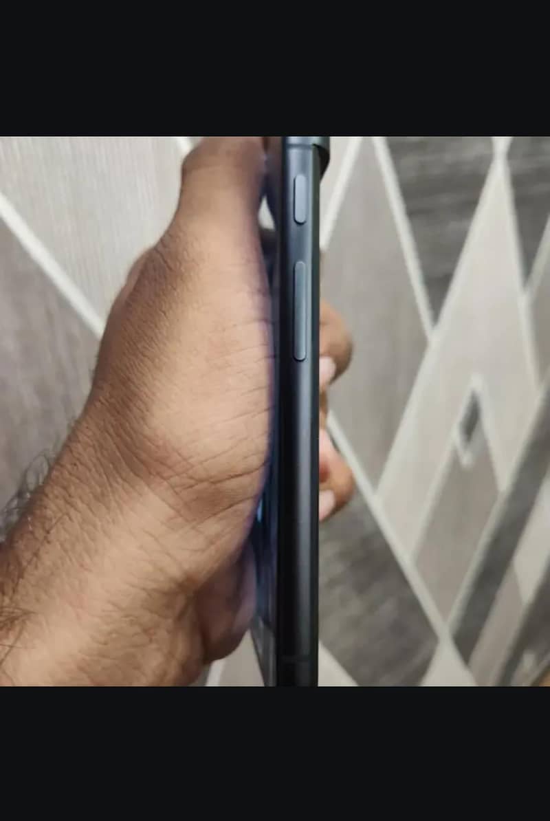 Google Pixel 8 2