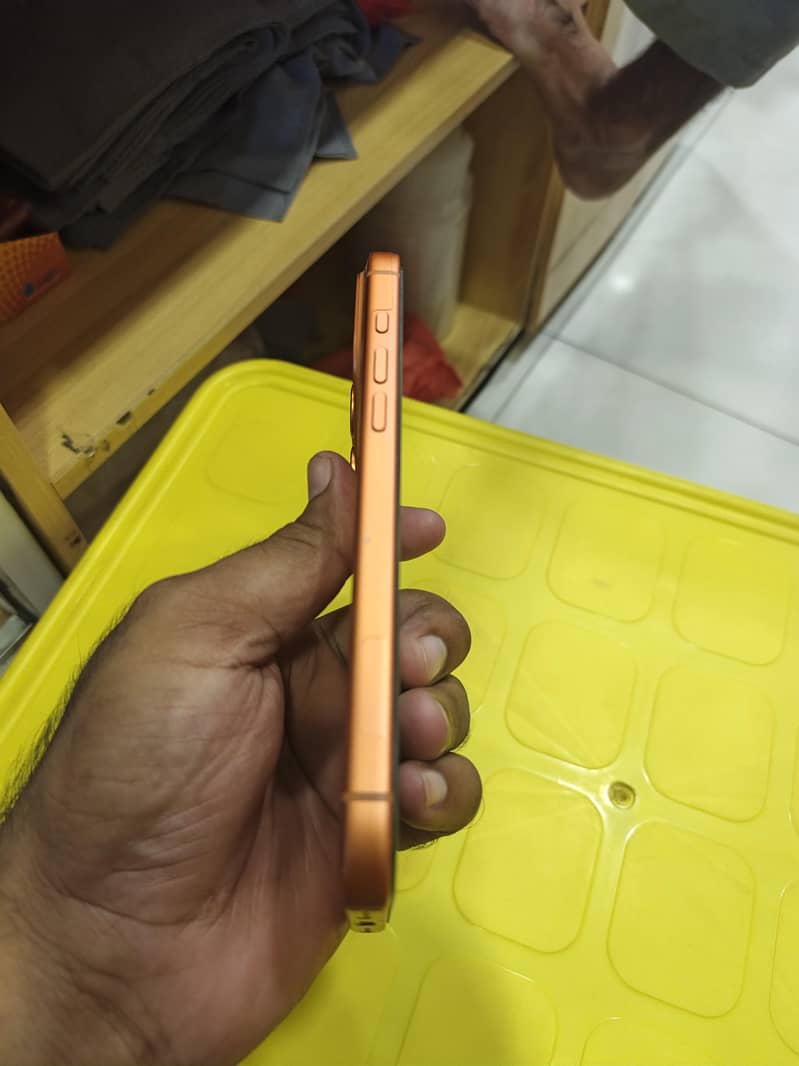 Apple iPhone 17 Pro Max 3