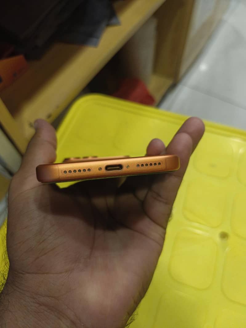 Apple iPhone 17 Pro Max 5