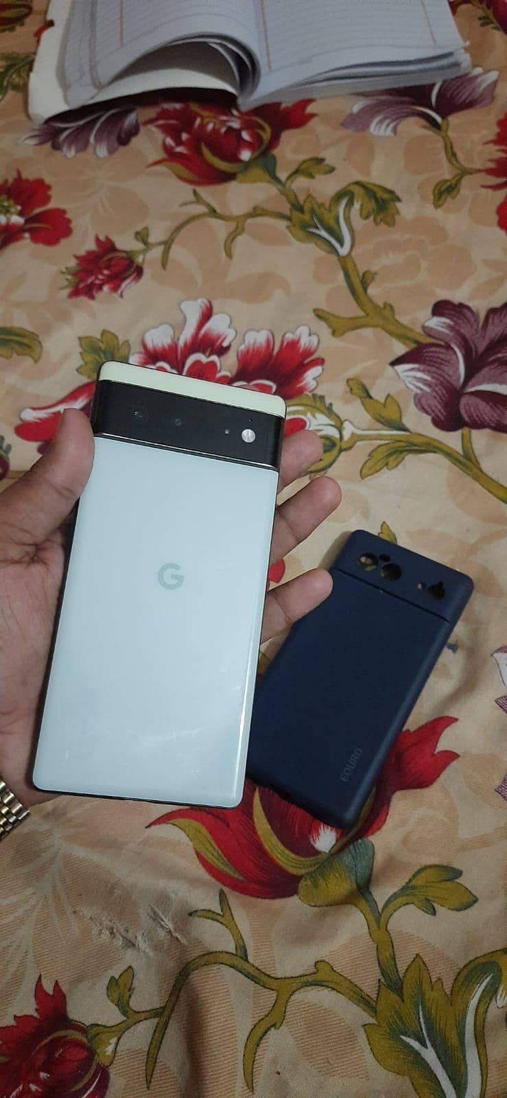 Google Pixel 6 4