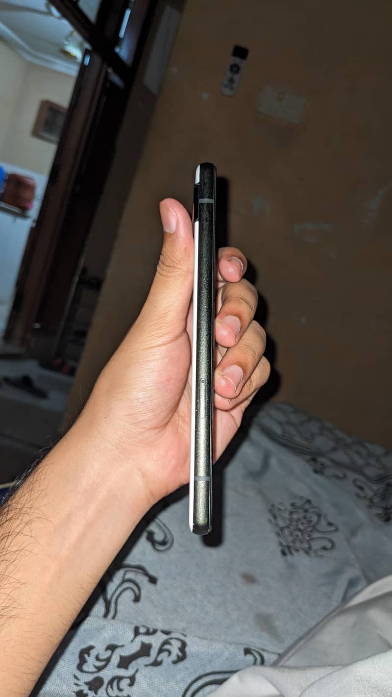 Google Pixel 6a 3