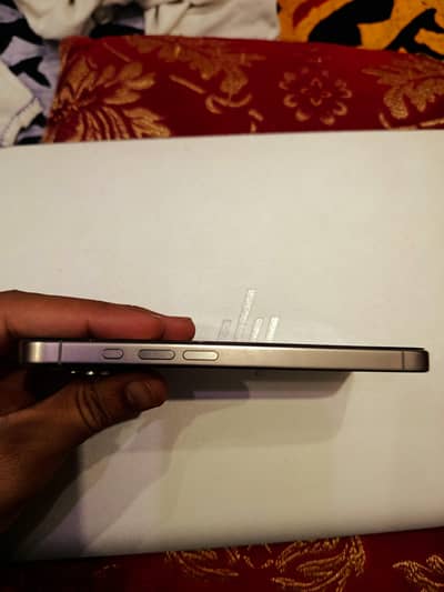 Apple iPhone 15 Pro