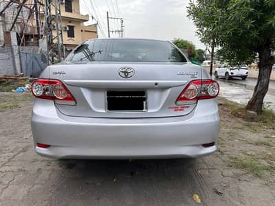 Toyota Corolla GLI 2011