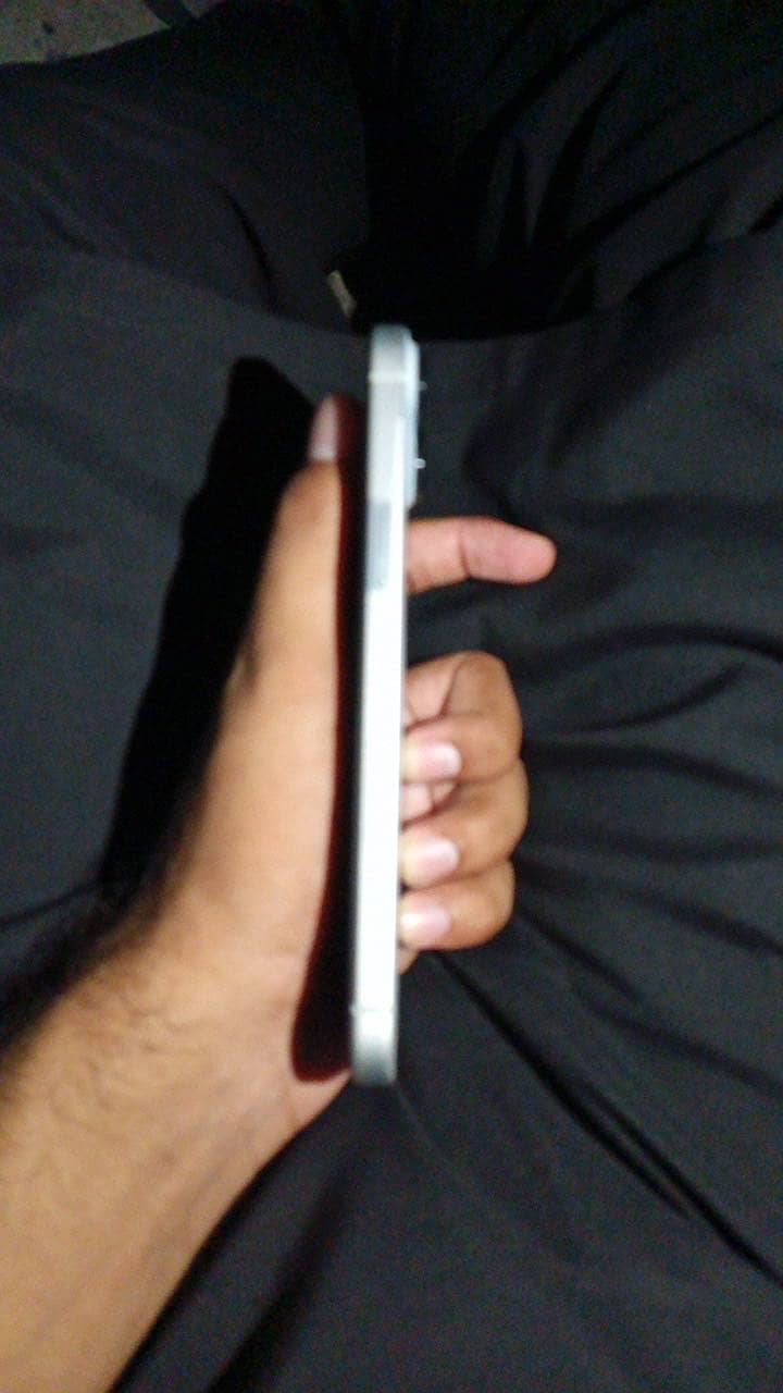 Apple iPhone 15 plus 0