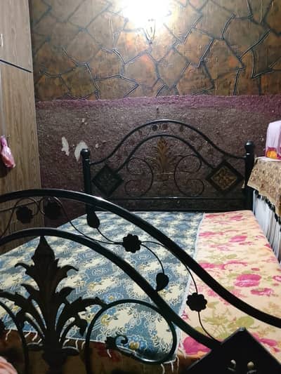 with mattress 25 thousand without mattress 13 thousand