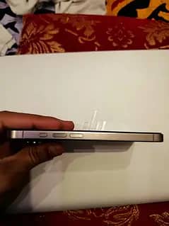Apple iPhone 15 Pro 1
