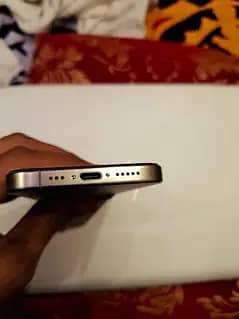 Apple iPhone 15 Pro 2