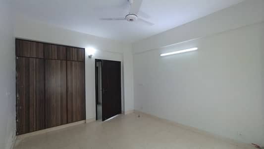3 Bed Flat With Basement Parking For Sale In Askari 11 Lahore